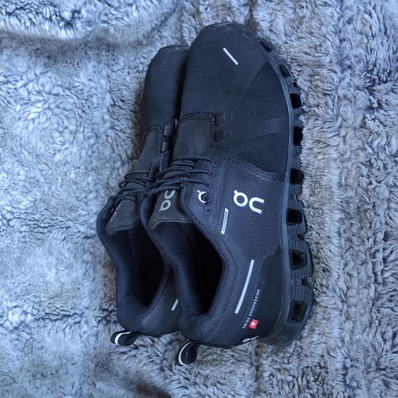 On Running Cloud Mesh Sneakers Sz 7.5 - Picture 3 of 6